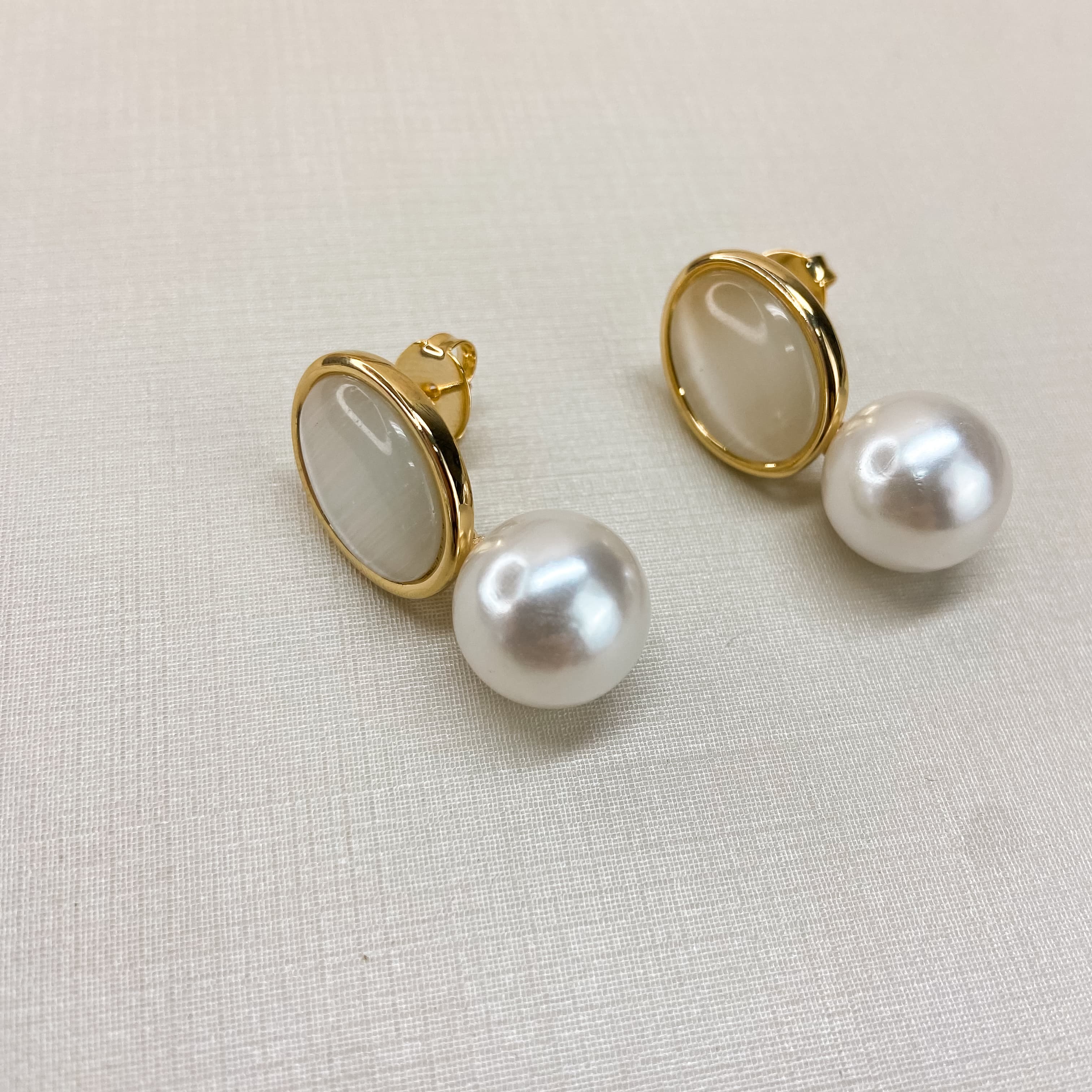 Earrings 220318