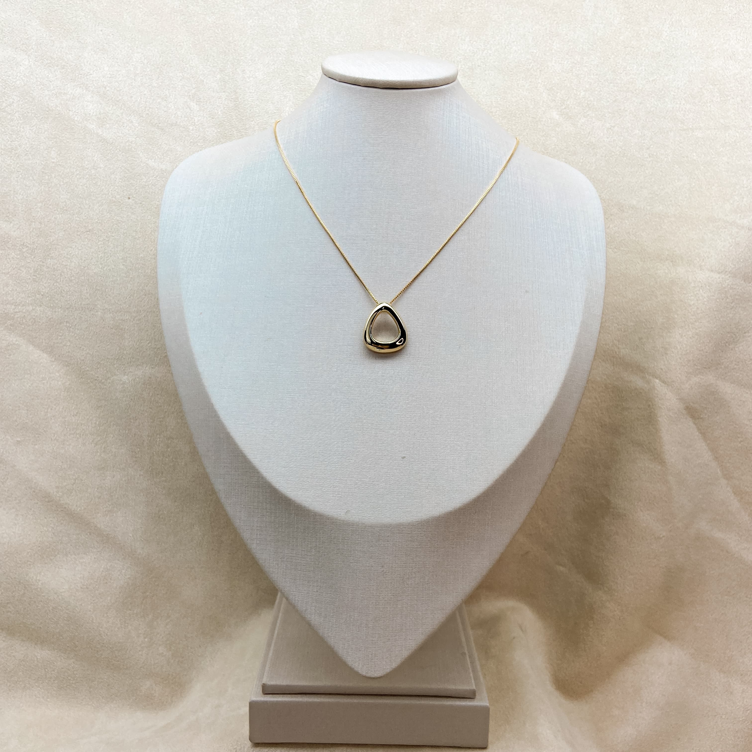 Necklaces 420759