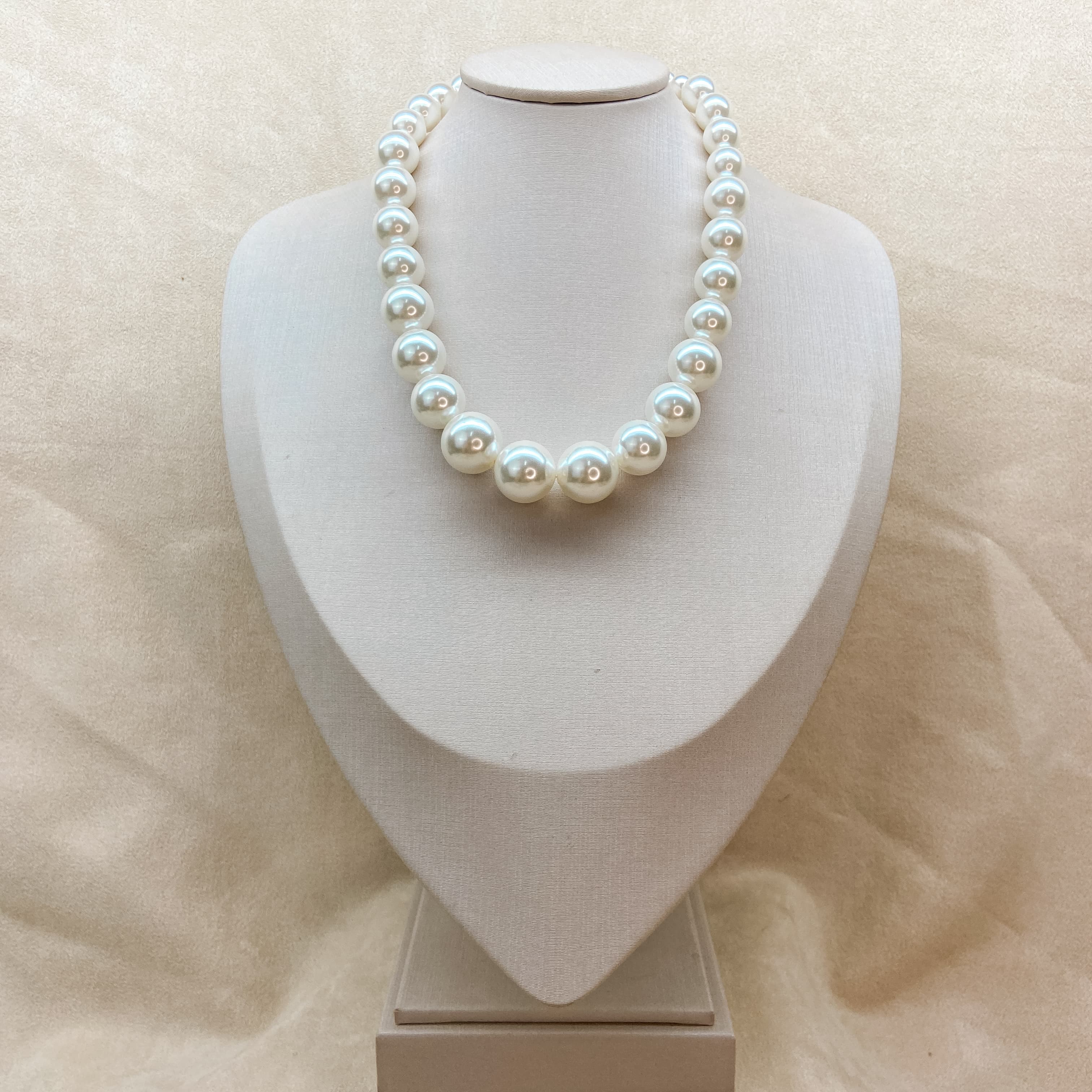 Necklaces 420769