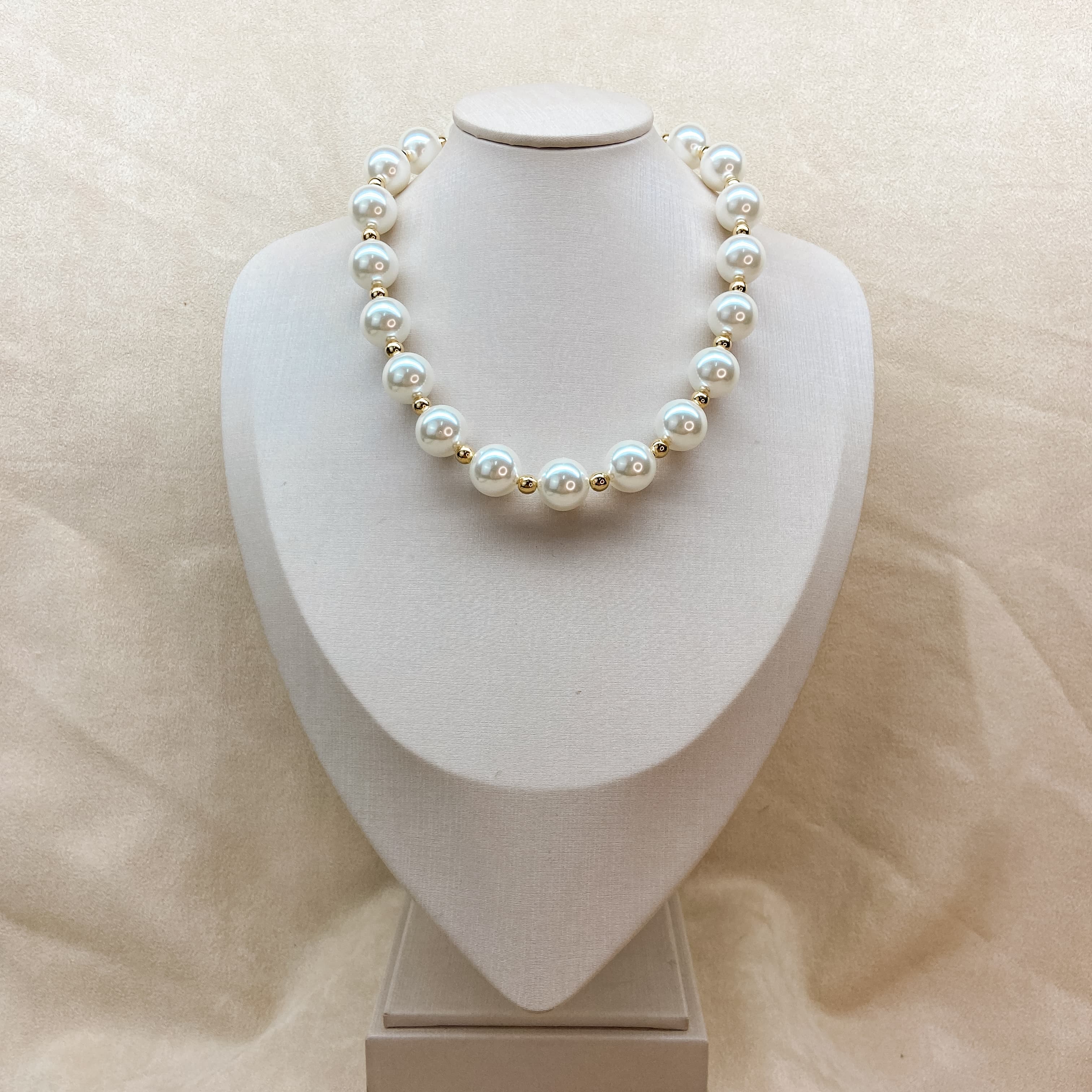 Necklaces 420771