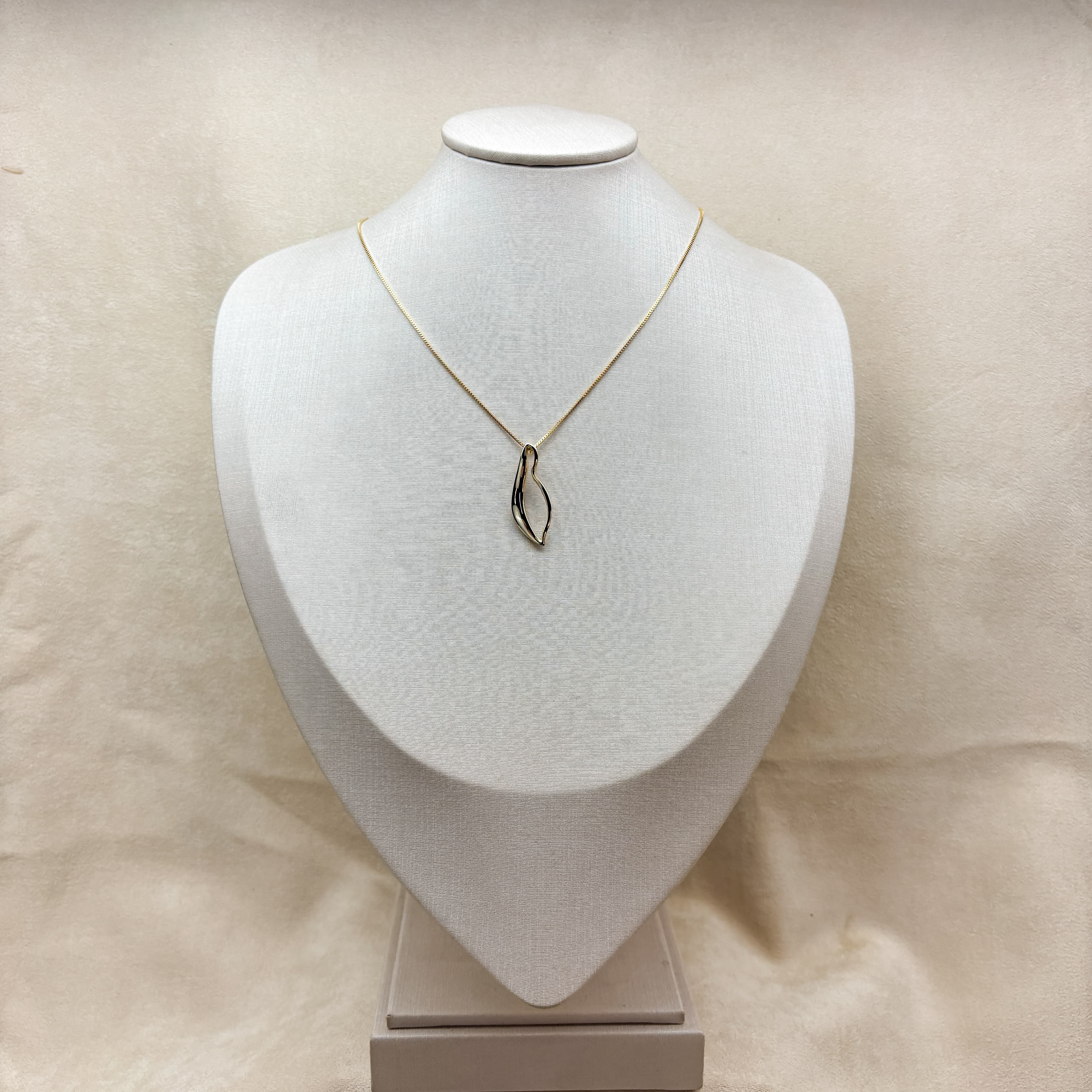 Necklaces 420805