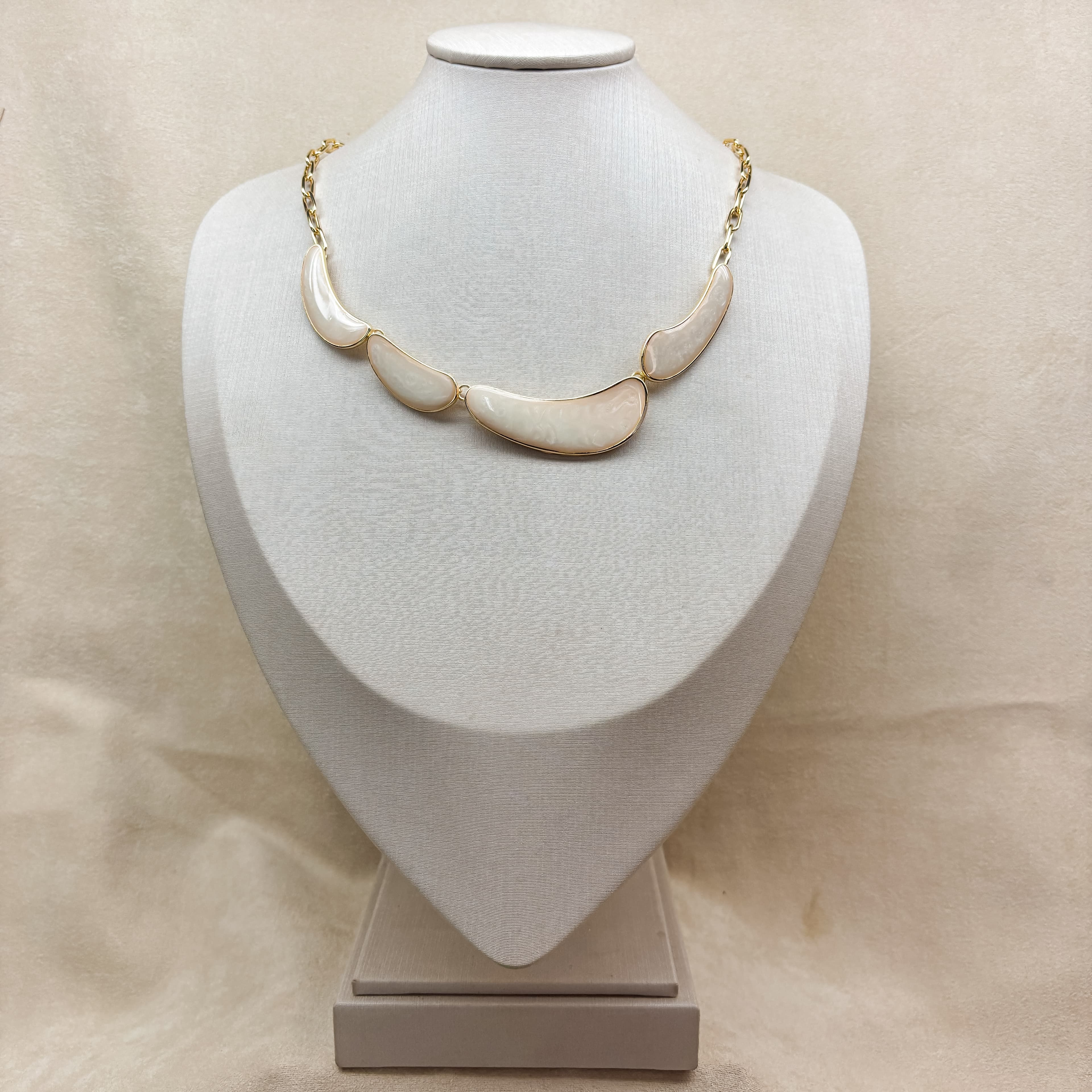 Necklaces 420954