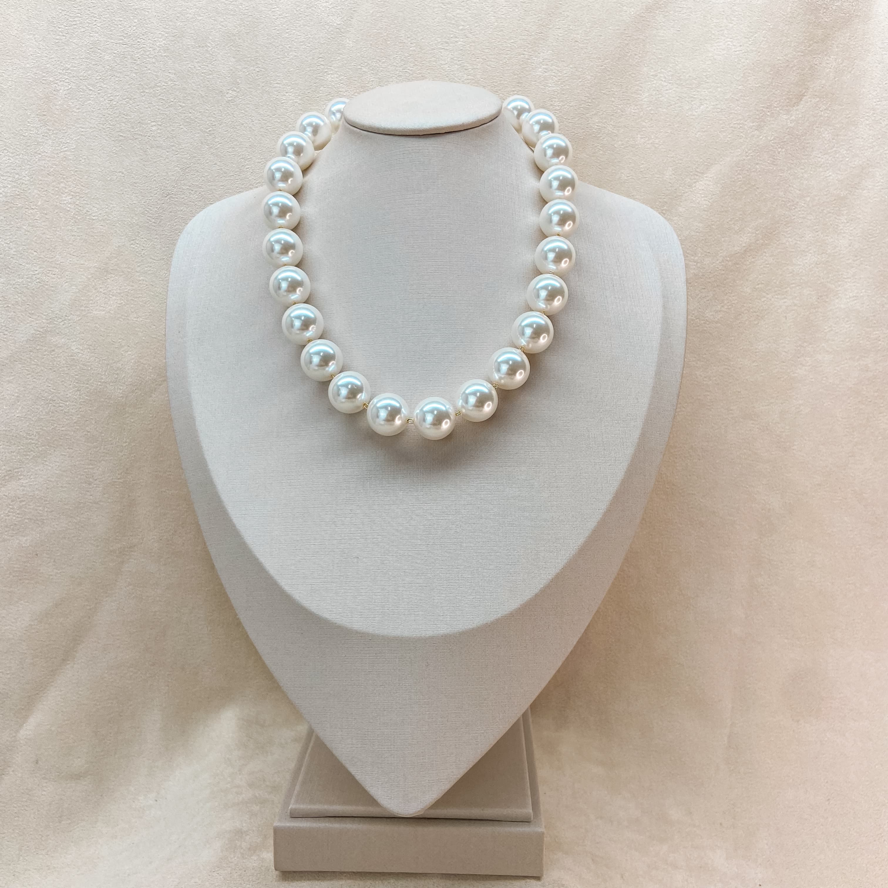 Necklaces 421358