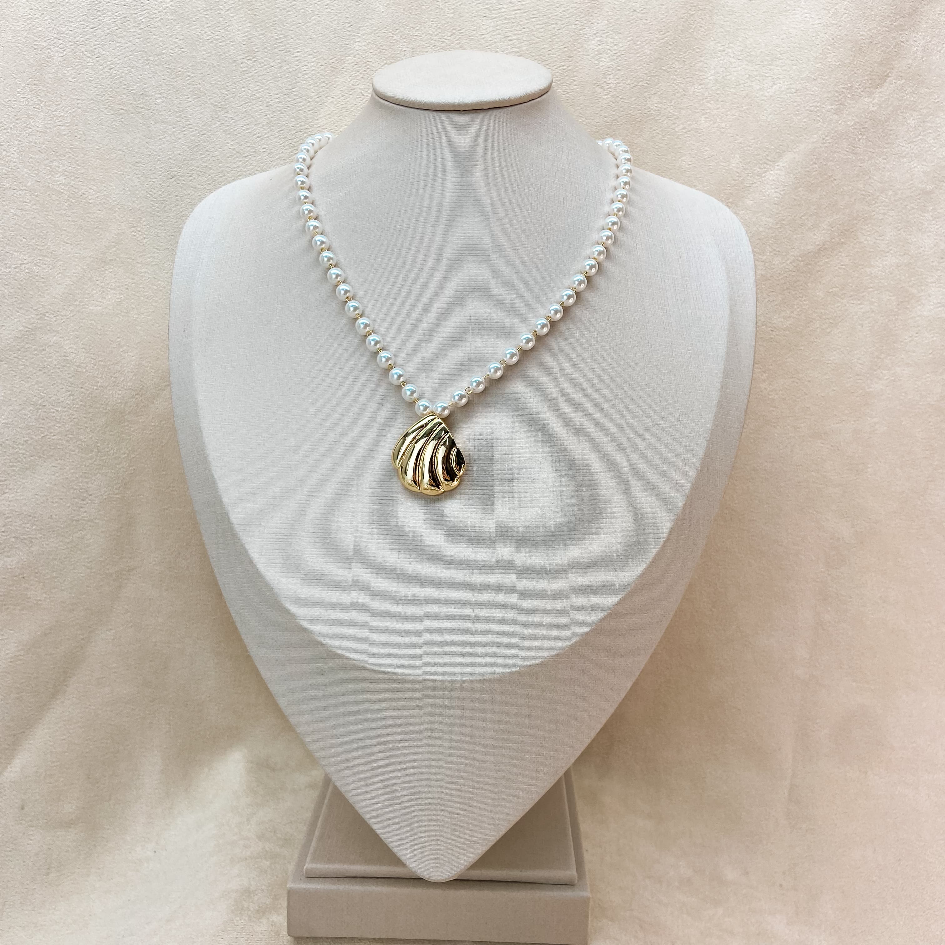 Necklaces 421365
